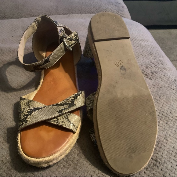 A.N.A New Approach w10 snake skin - Picture 2 of 6